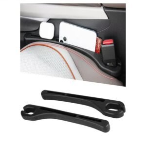 زوج من جناحي السيارة