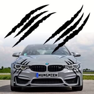 زوج من جناحي السيارة